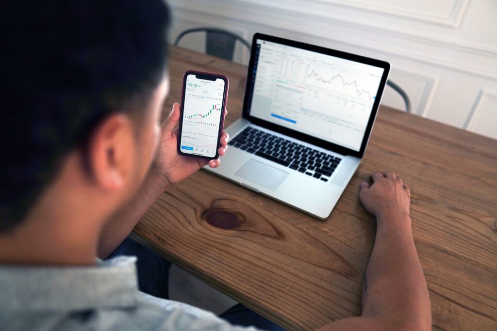 Gráfico que muestra la tendencia del mercado de divisas y cómo puede ser utilizado para obtener ganancias